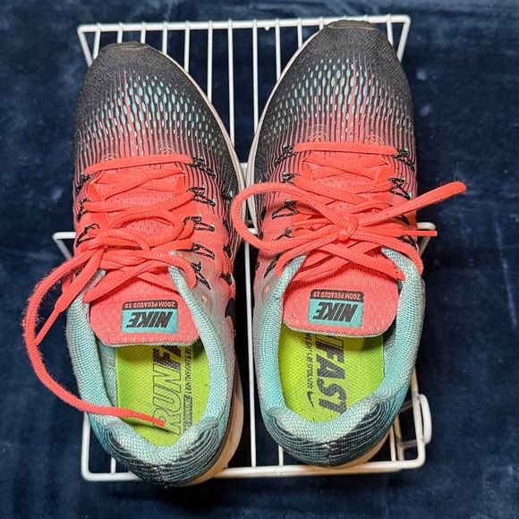 Nike Air Zoom Pegasus 33 Women's Running Sneaker Size 9 Shoes Low Top Trainers - Picture 2 of 7